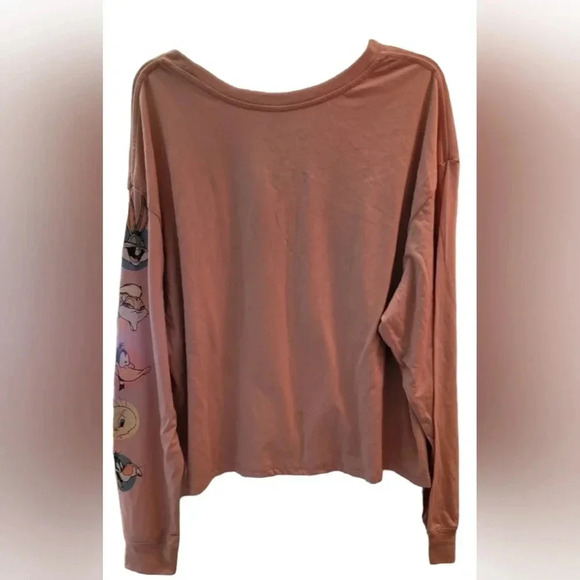 NWT Looney Tunes Women's Cropped Long Sleeve Graphic Tee Size 3XL - Picture 2 of 8